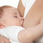 як правильно годувати дитину грудьми