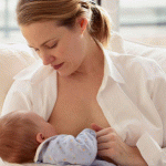 Як правильно годувати дитину грудьми? Як правильно прикладати до грудей? Багато Відео. Частина 2