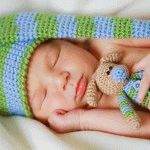 Скільки спить новонароджена дитина