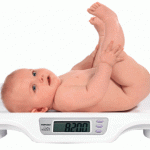 Вага новонародженого: чому дитина погано набирає вагу