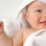 Особисте (інтимне) гігієна новонародженої дівчинки