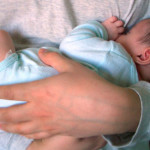 Як заколисати грудного дитини спати